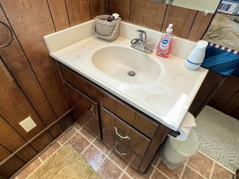 1977 Sumerset 14 x 58 Aluminum Hull Houseboat with Catwalks