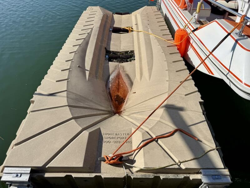 1977 Sumerset 14 x 58 Aluminum Hull Houseboat with Catwalks