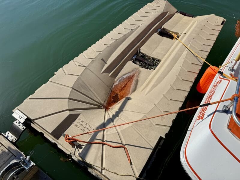 1977 Sumerset 14 x 58 Aluminum Hull Houseboat with Catwalks