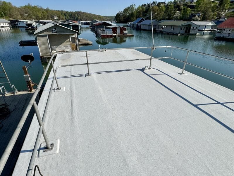 1977 Sumerset 14 x 58 Aluminum Hull Houseboat with Catwalks