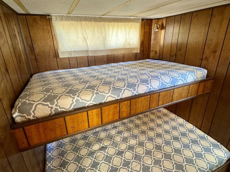 1977 Sumerset 14 x 58 Aluminum Hull Houseboat with Catwalks