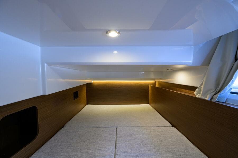 2022 Jeanneau NC Weekender 1095 Fly