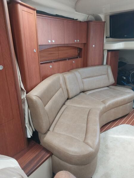 2011 Monterey 340 Sport Yacht