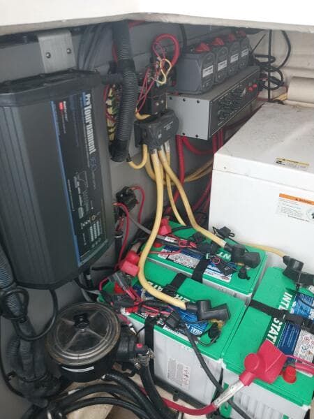 2011 Monterey 340 Sport Yacht