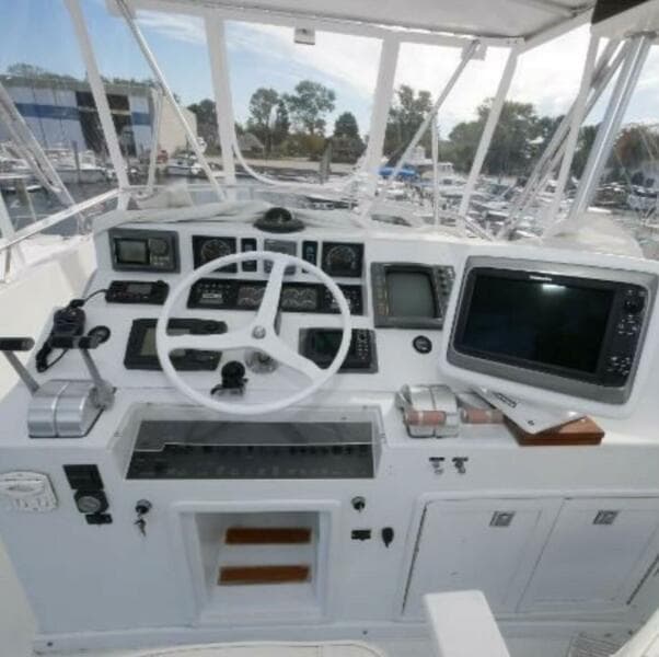 1996 Egg Harbor by Cayman