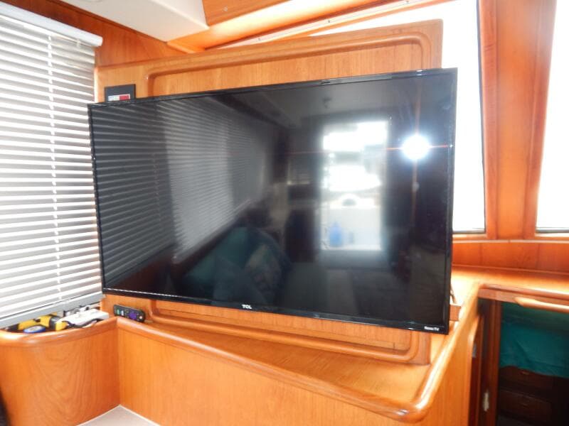 1996 Egg Harbor by Cayman