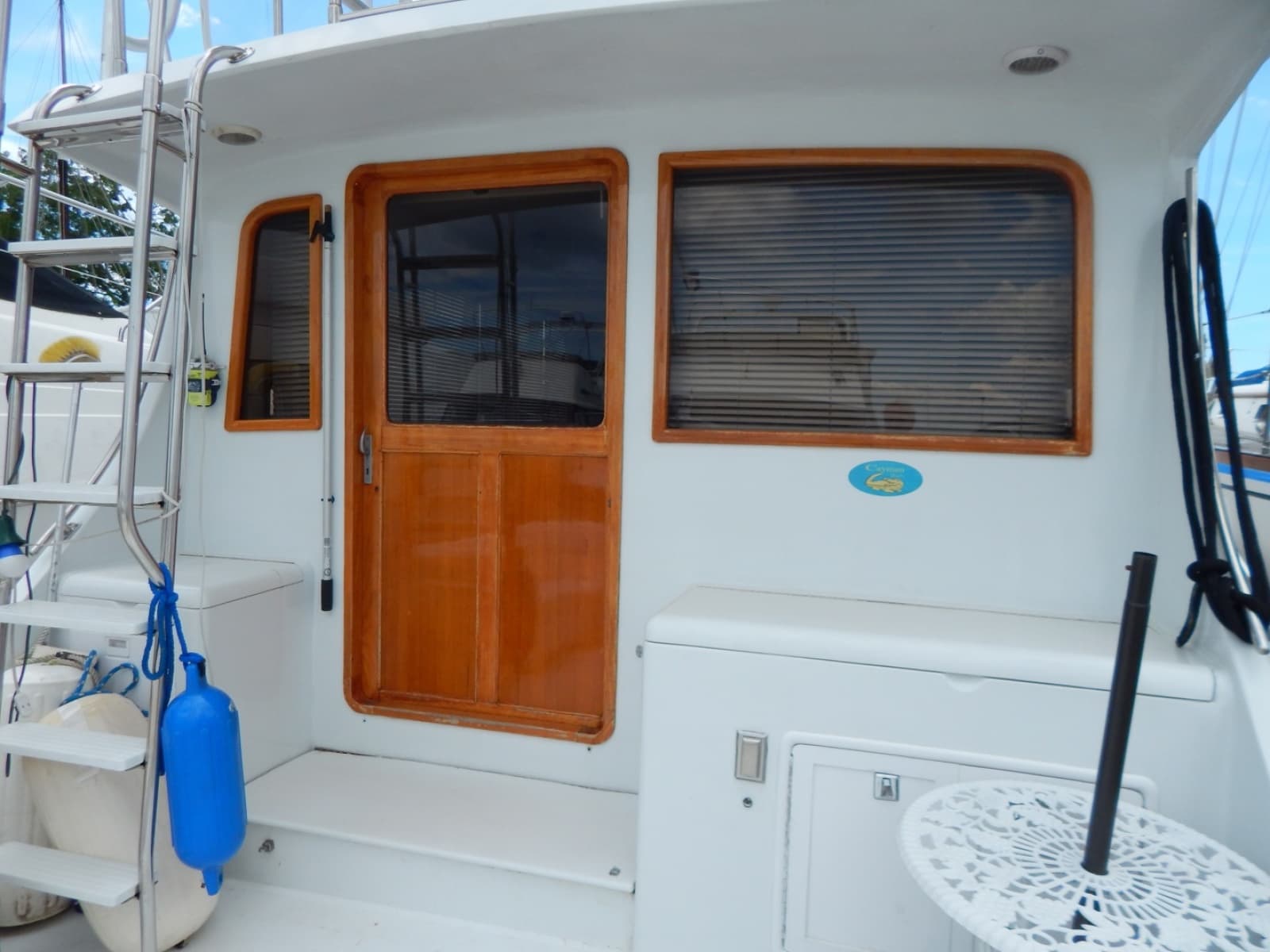 1996 Egg Harbor by Cayman - Photo 4