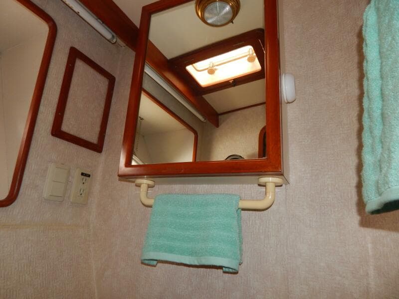 1996 Egg Harbor by Cayman