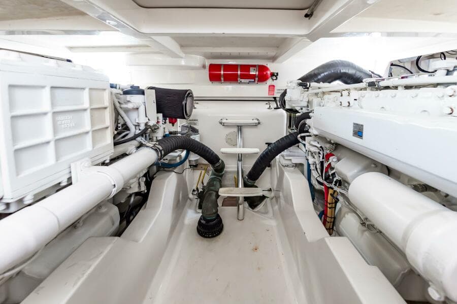 2008 Cabo 40 Express