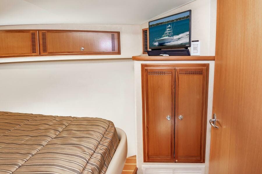 2008 Cabo 40 Express