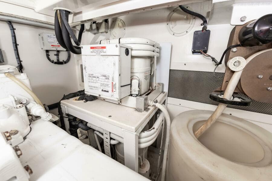 2008 Cabo 40 Express