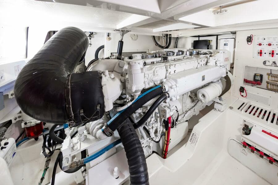 2008 Cabo 40 Express