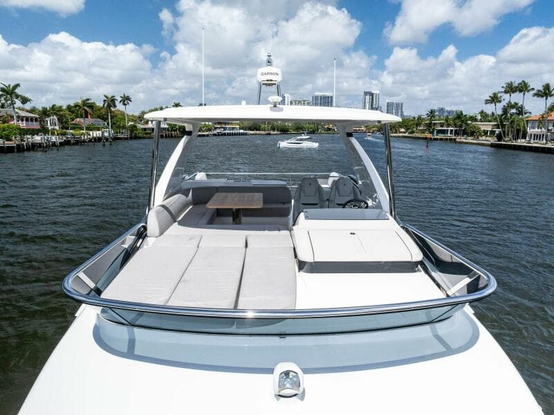 2023 Absolute 52 Fly