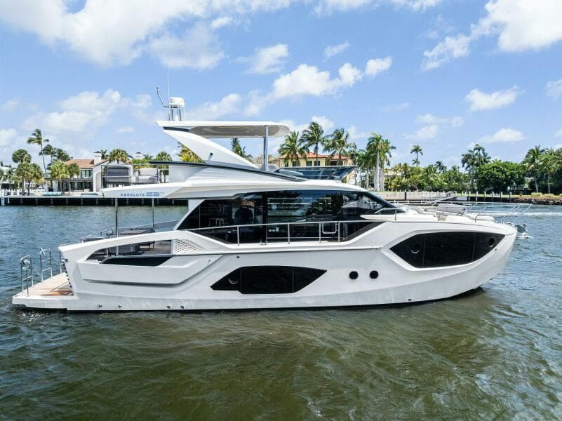2023 Absolute 52 Fly
