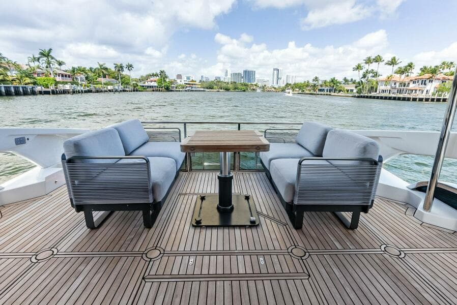 2023 Absolute 52 Fly