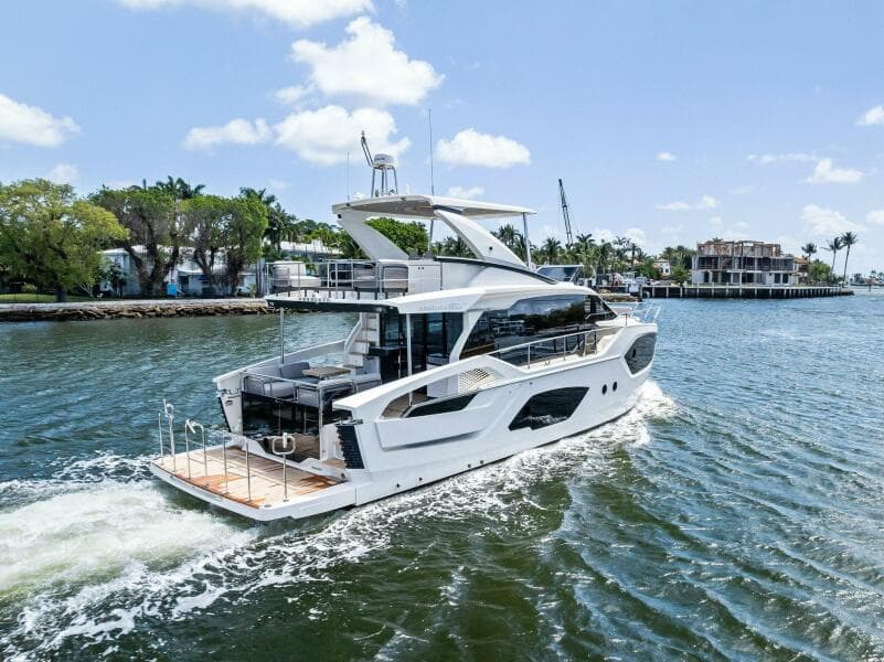 2023 Absolute 52 Fly