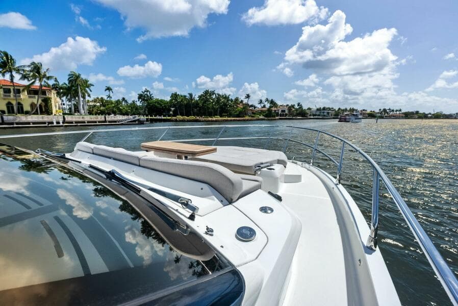 2023 Absolute 52 Fly