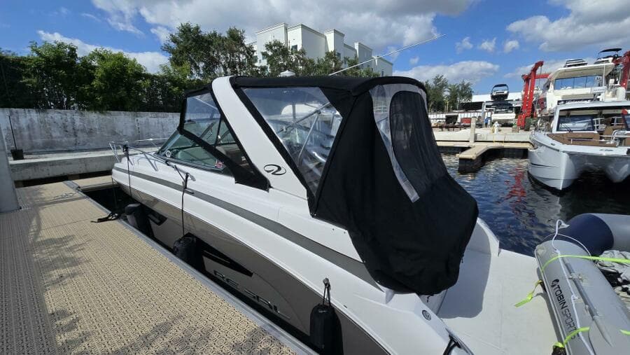 2017 Regal 32 Express