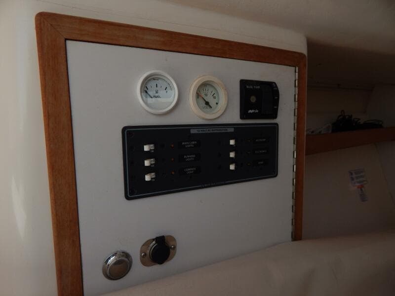 2008 e Sailing Yachts E33