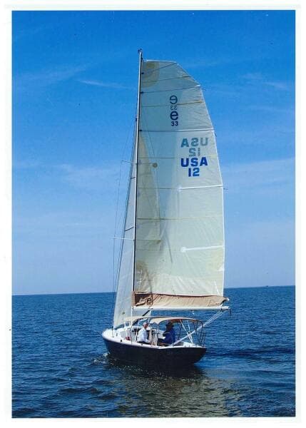 2008 e Sailing Yachts E33