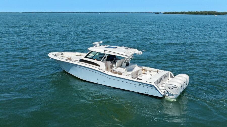 Grady White - Exterior Profile