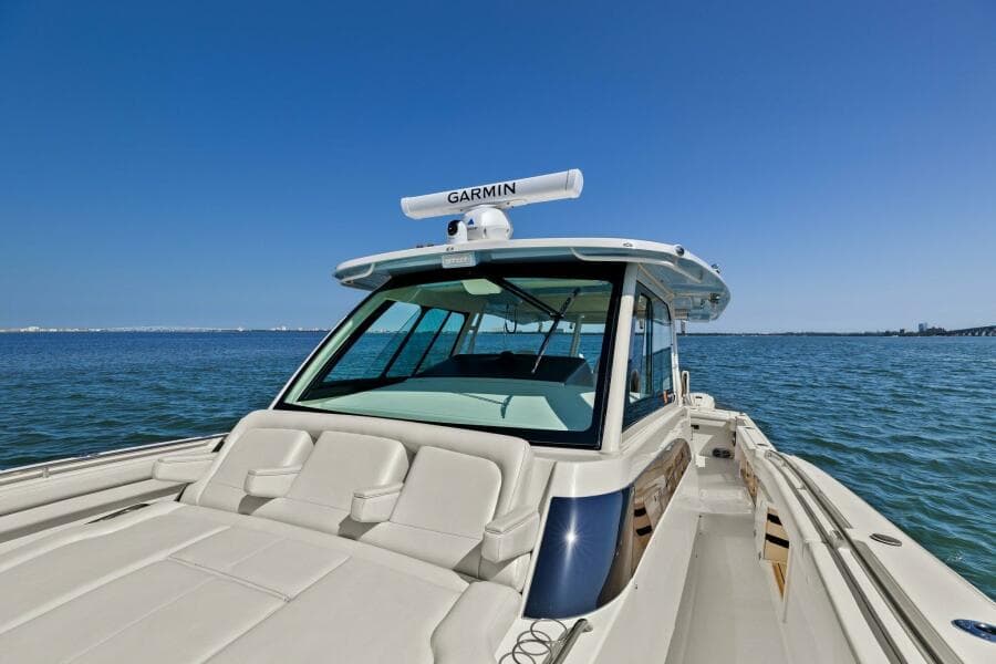 Grady White - Walkaround