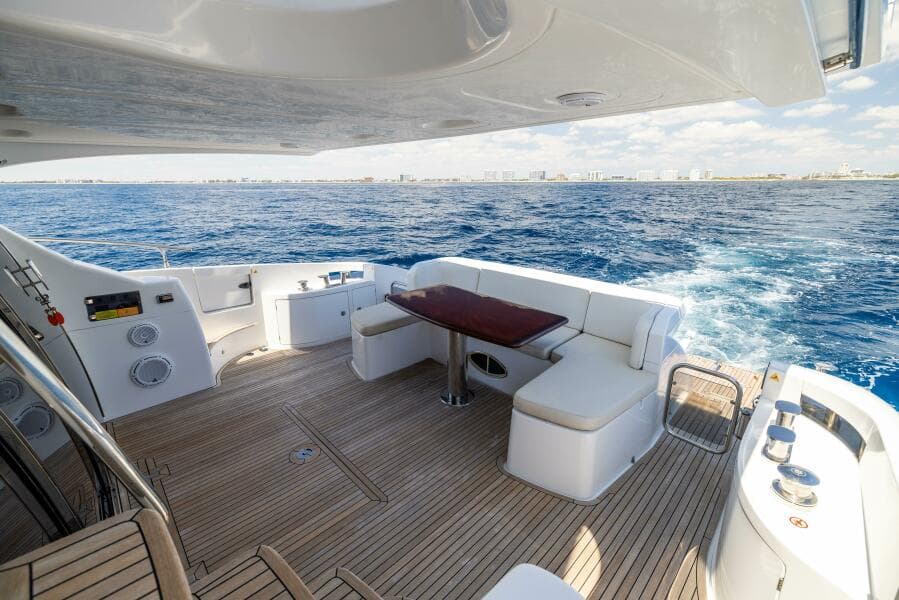 Azimut 64 A/Sea - Exterior Aft Deck