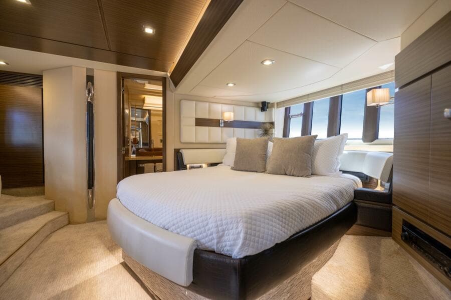 Azimut 64 A/Sea - Interior Master Stateroom