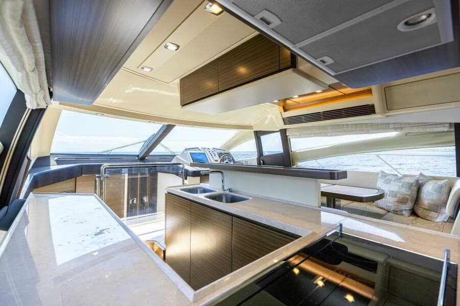 Azimut 64 A/Sea - Interior Galley