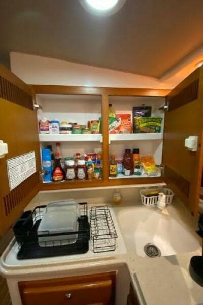 2004 Cabo 45 Express Los Suenos Edition