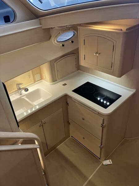 2013 Hinckley Talaria