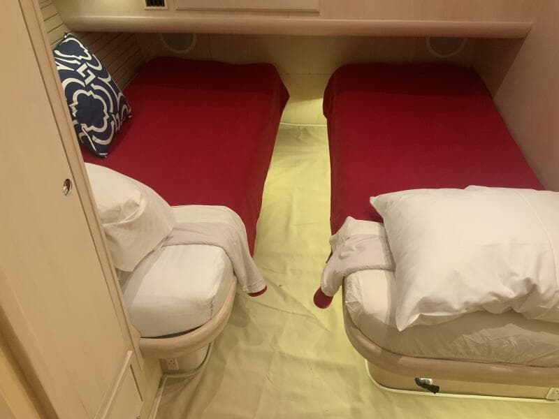 2013 Hinckley Talaria