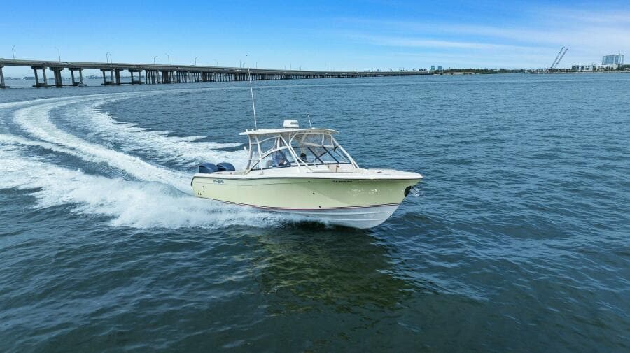 2016 Grady White 28 Freedom