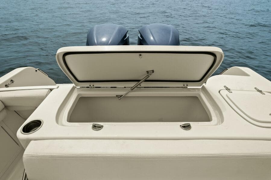 2016 Grady White 28 Freedom