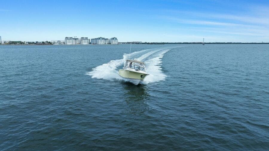 2016 Grady White 28 Freedom