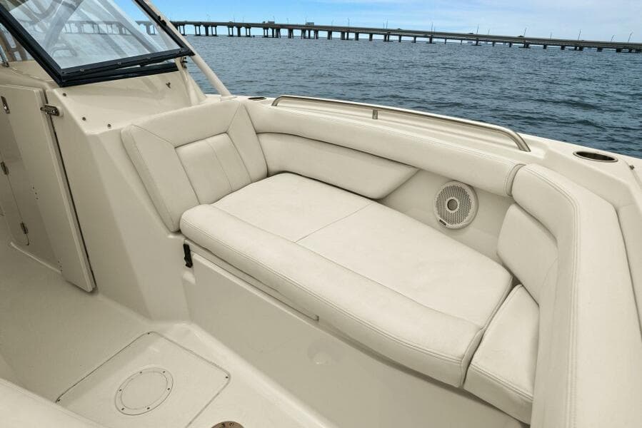 2016 Grady White 28 Freedom