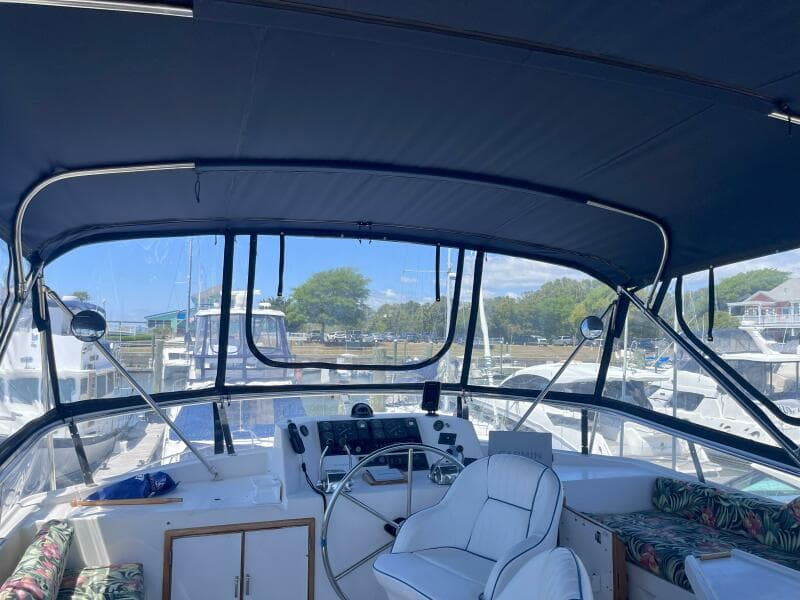 1990 Jefferson 43 Sundeck