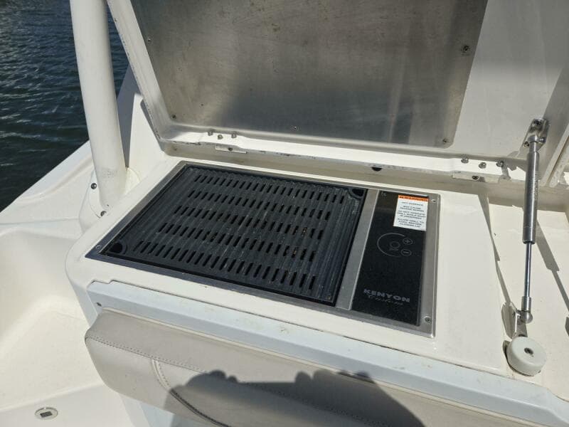 2013 Pursuit 345 Offshore