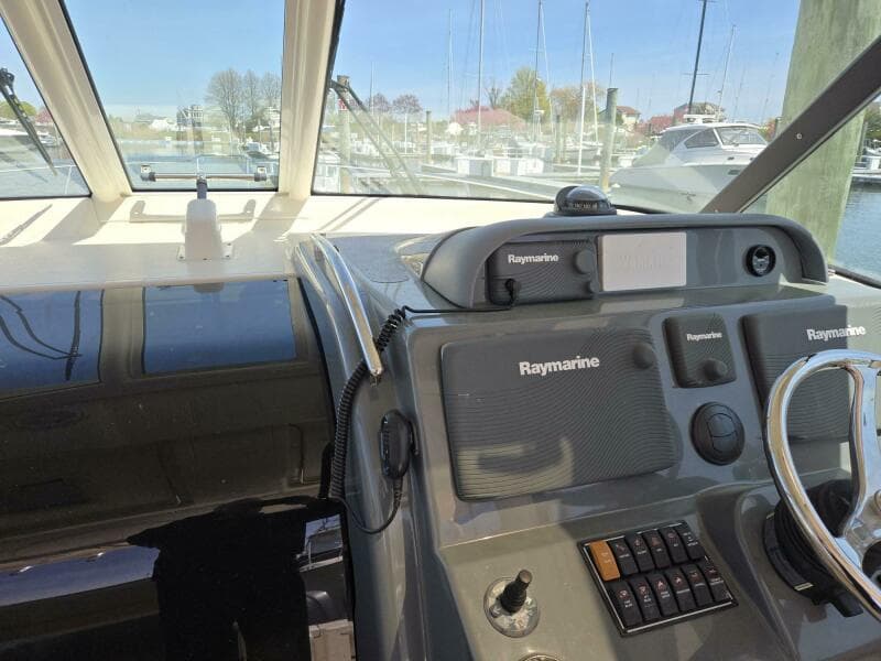 2013 Pursuit 345 Offshore