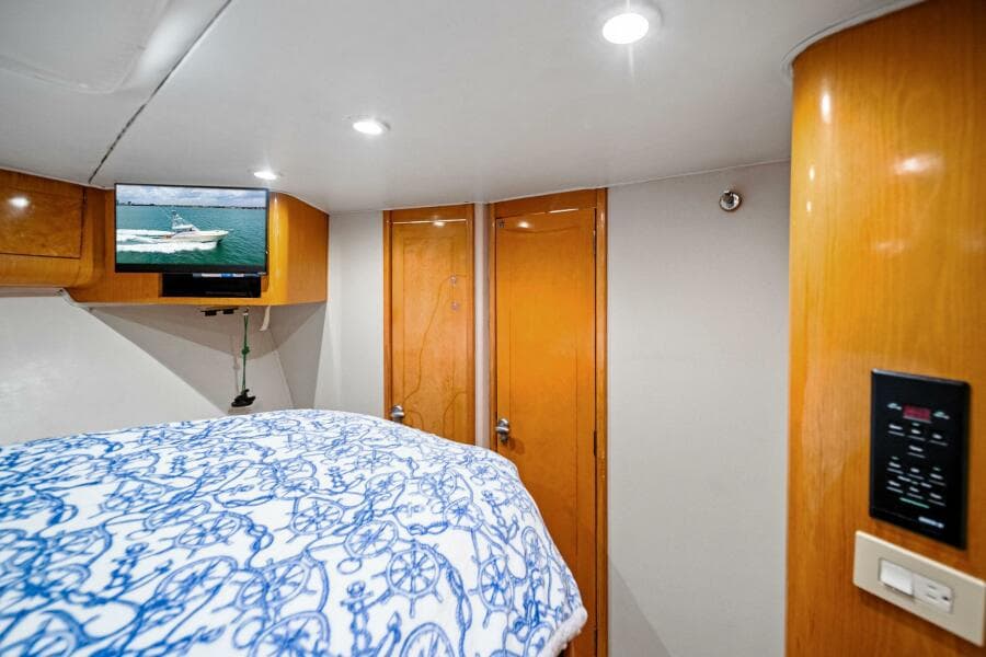 1999 Buddy Davis 52 Express 'Miss Josie'