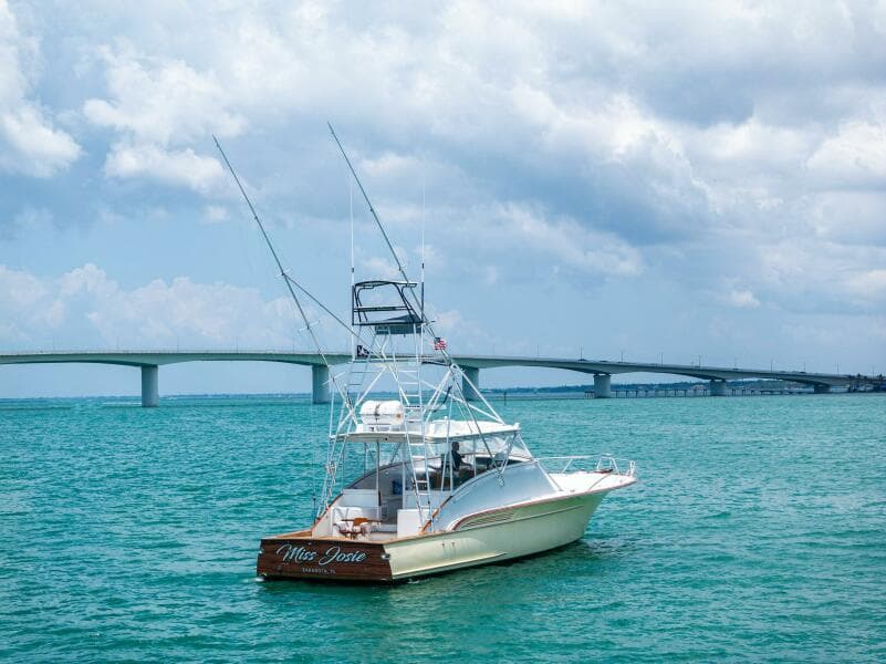 1999 Buddy Davis 52 Express 'Miss Josie'