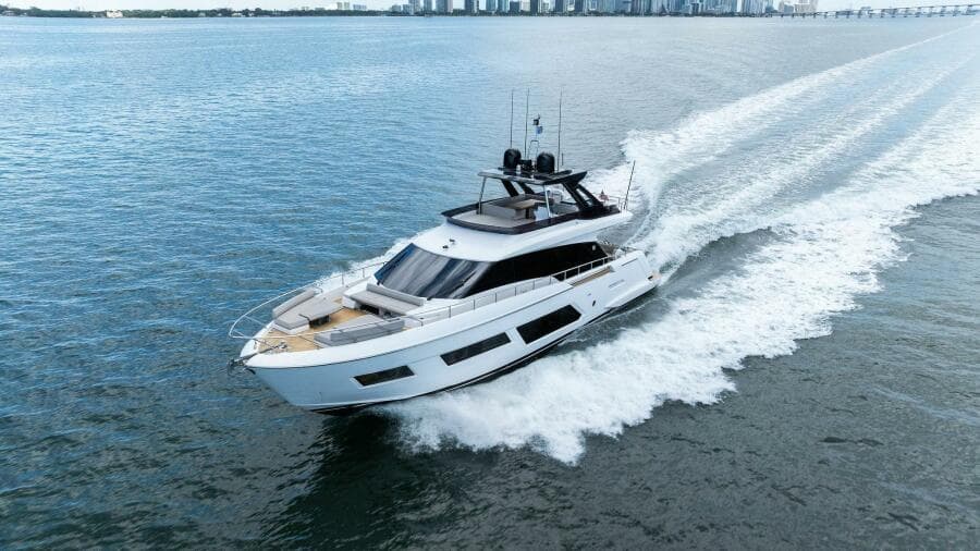 2023 Ferretti Yachts 670