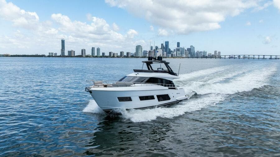 2023 Ferretti Yachts 670