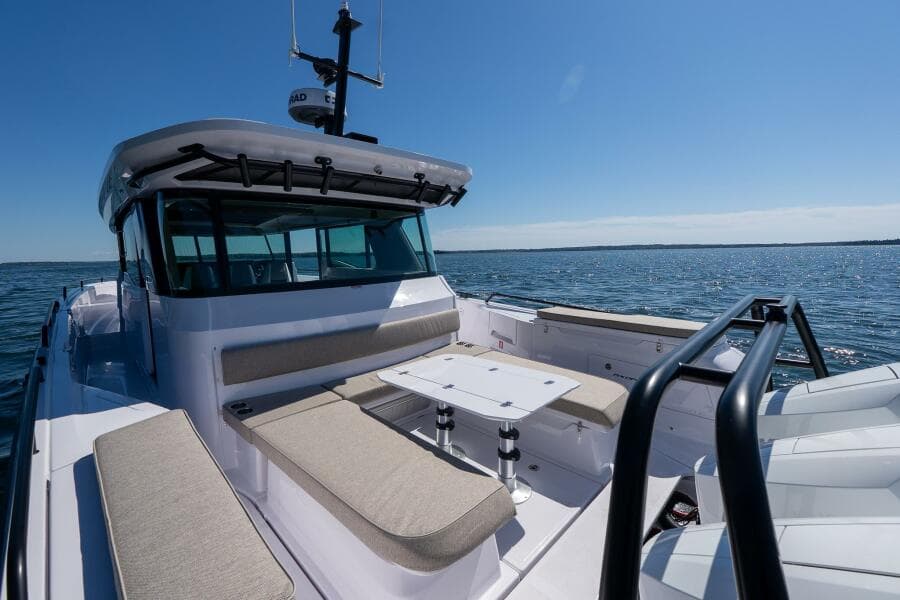 2025 Axopar Cross Cabin