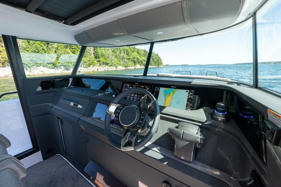 2025 Axopar Cross Cabin