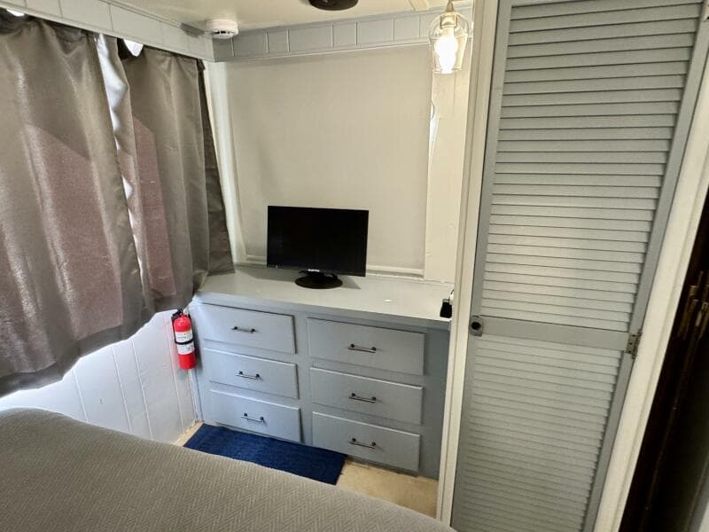 1987 Gibson 14 x 50 Standard