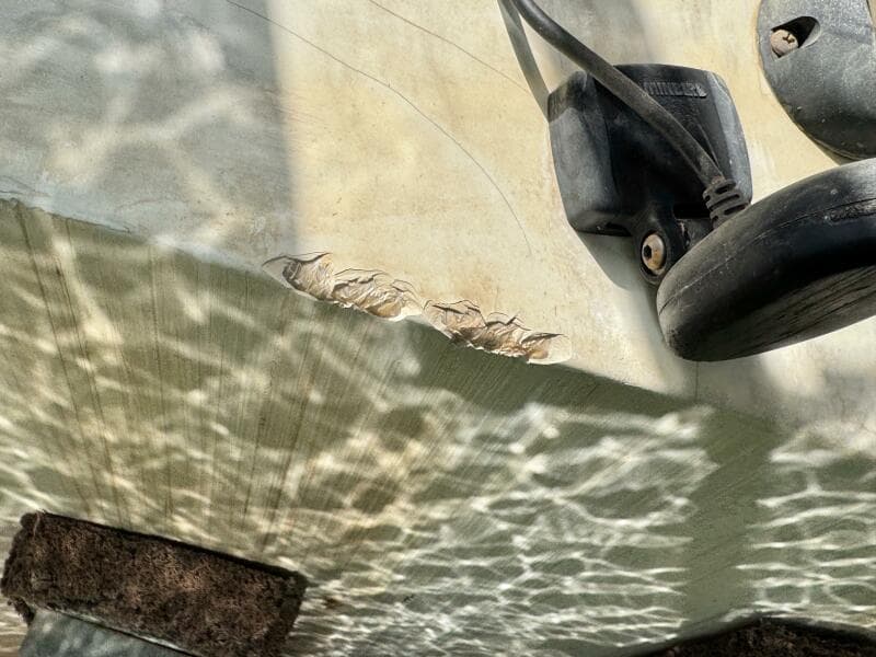 1994 Chaparral Signature 27 Cabin Cruiser