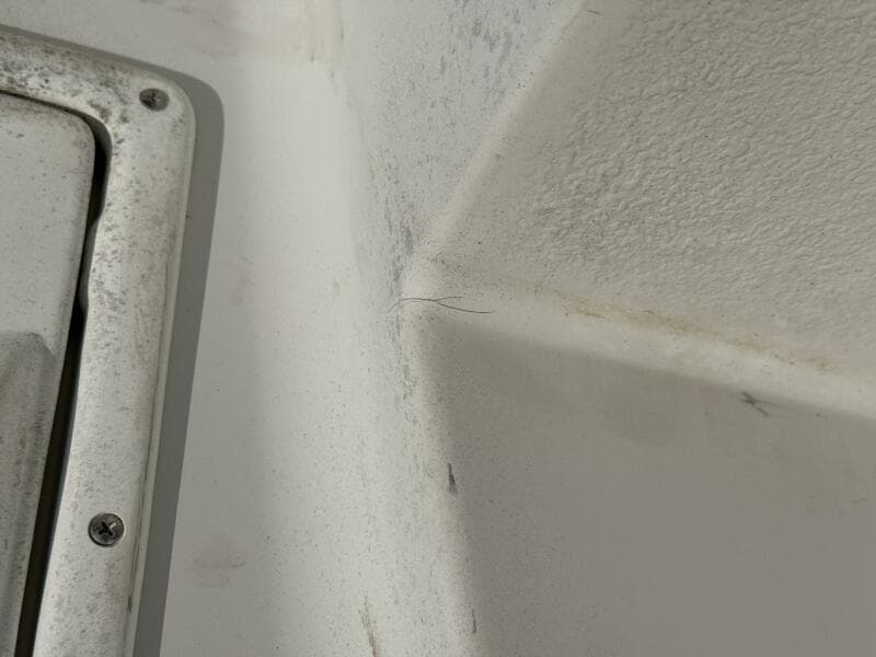 1994 Chaparral Signature 27 Cabin Cruiser