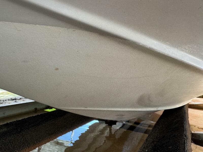 1994 Chaparral Signature 27 Cabin Cruiser