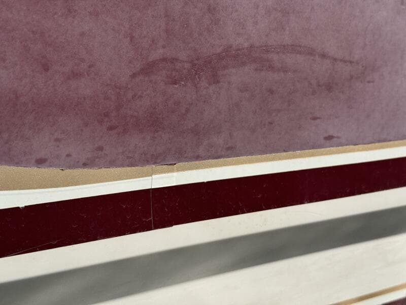 1994 Chaparral Signature 27 Cabin Cruiser